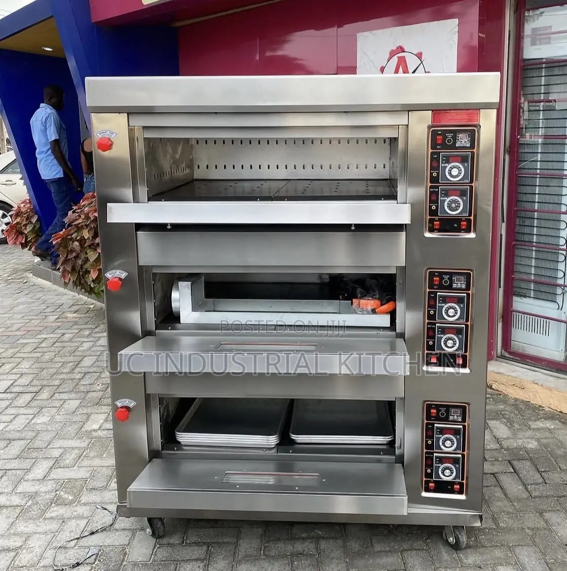3 Deck 6 Tray Oven