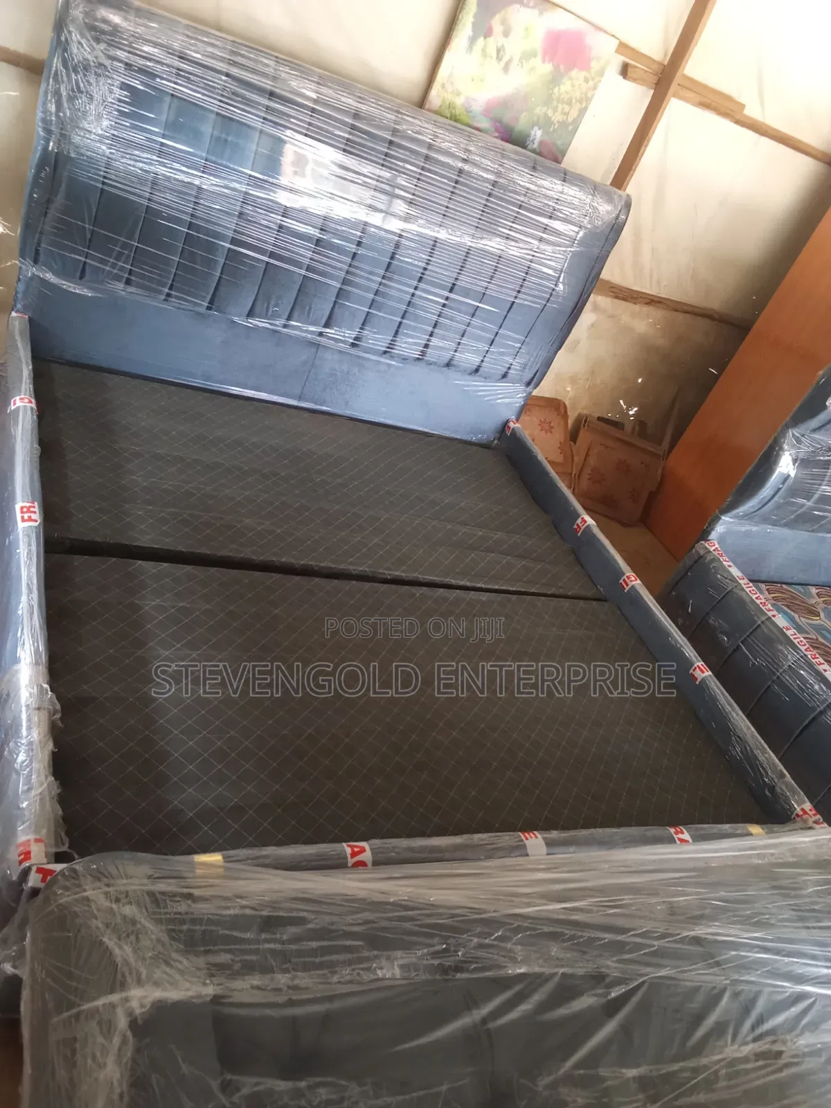 Executive 6x6ft Upholstered Bed Frame With Fluted Headboard