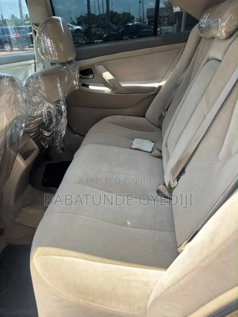 Toyota Camry LE 4dr Sedan (2.4L 4cyl 5A) 2008 Gold