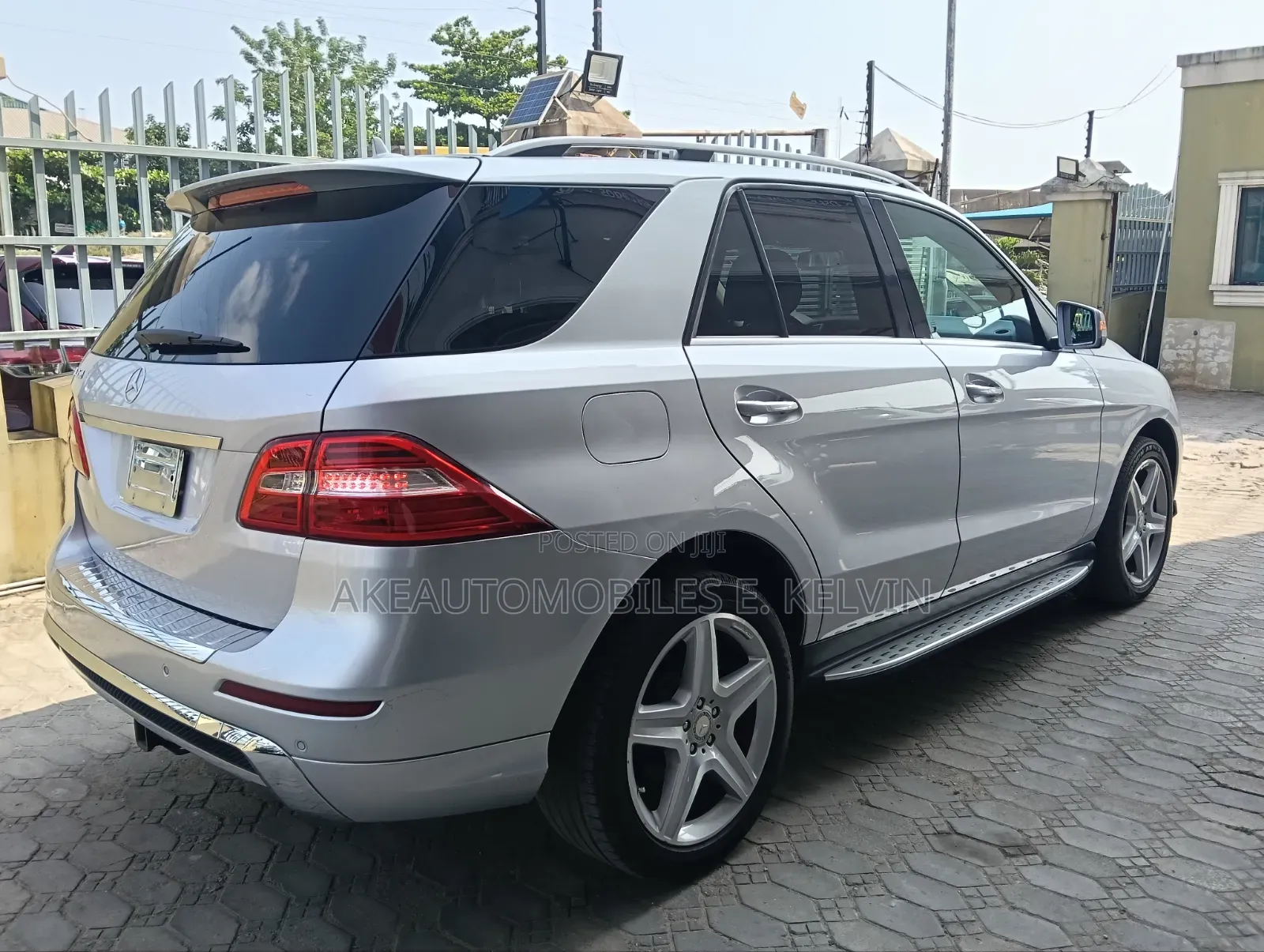 Mercedes-Benz M Class ML350 4dr SUV (3.5L 6cyl 7A) 2014 Silver