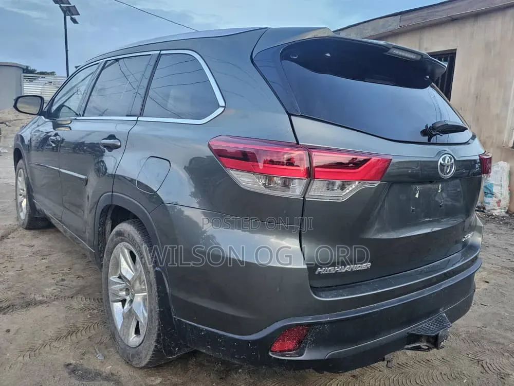 Toyota Highlander 2013 Gray