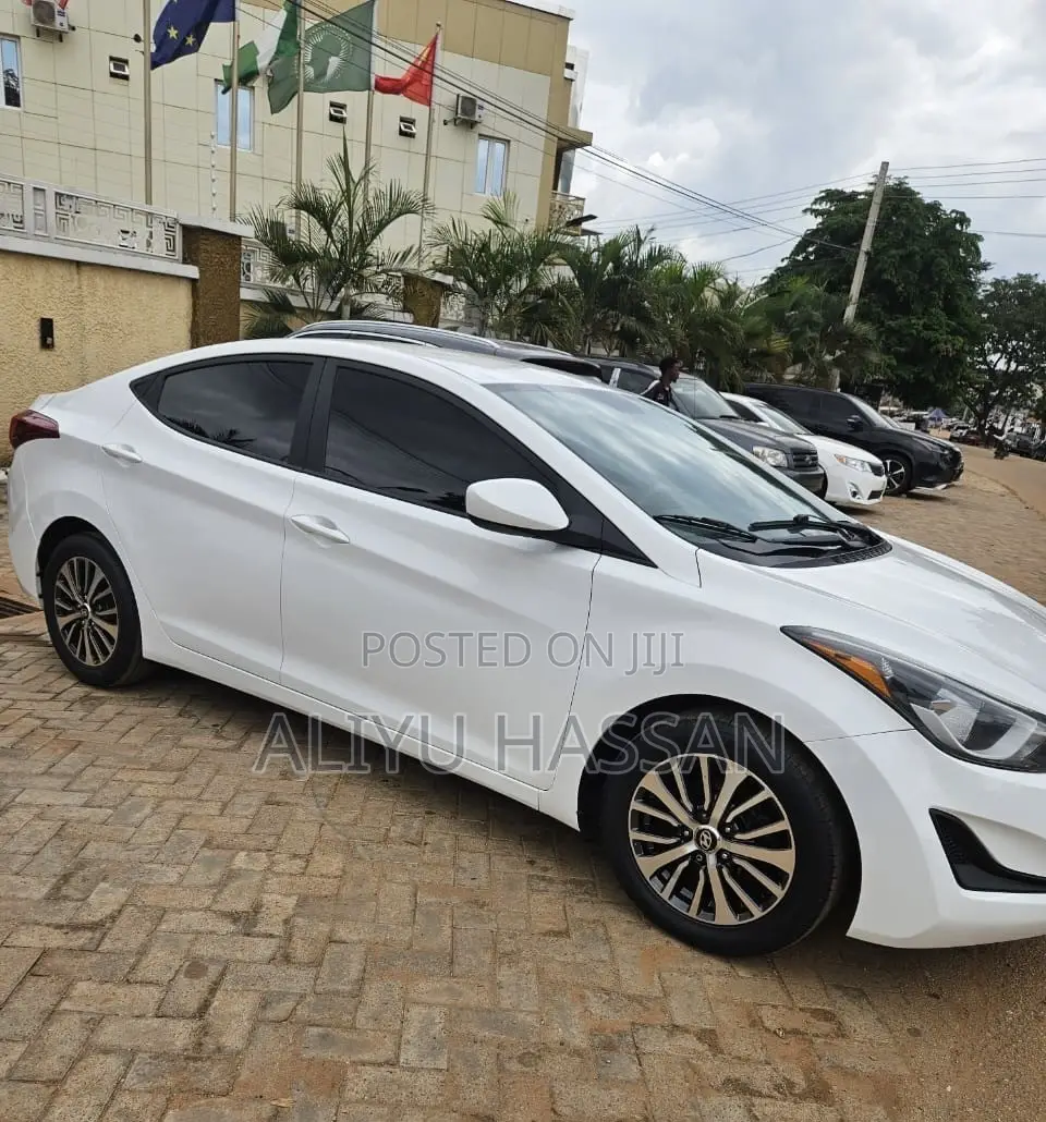 Hyundai Elantra 2014 White