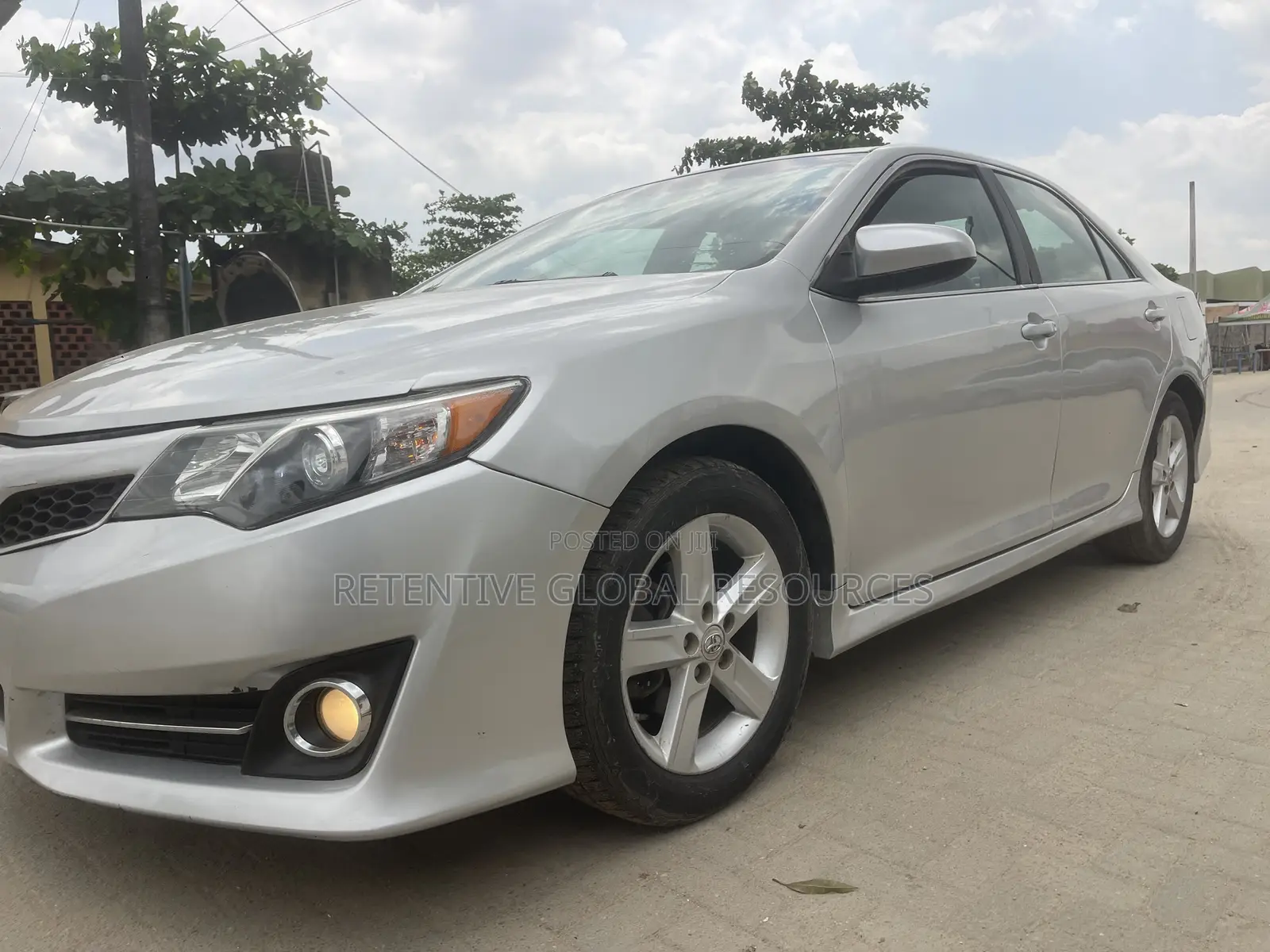 Toyota Camry SE 4dr Sedan (2.5L 4cyl 6A) 2013 Silver