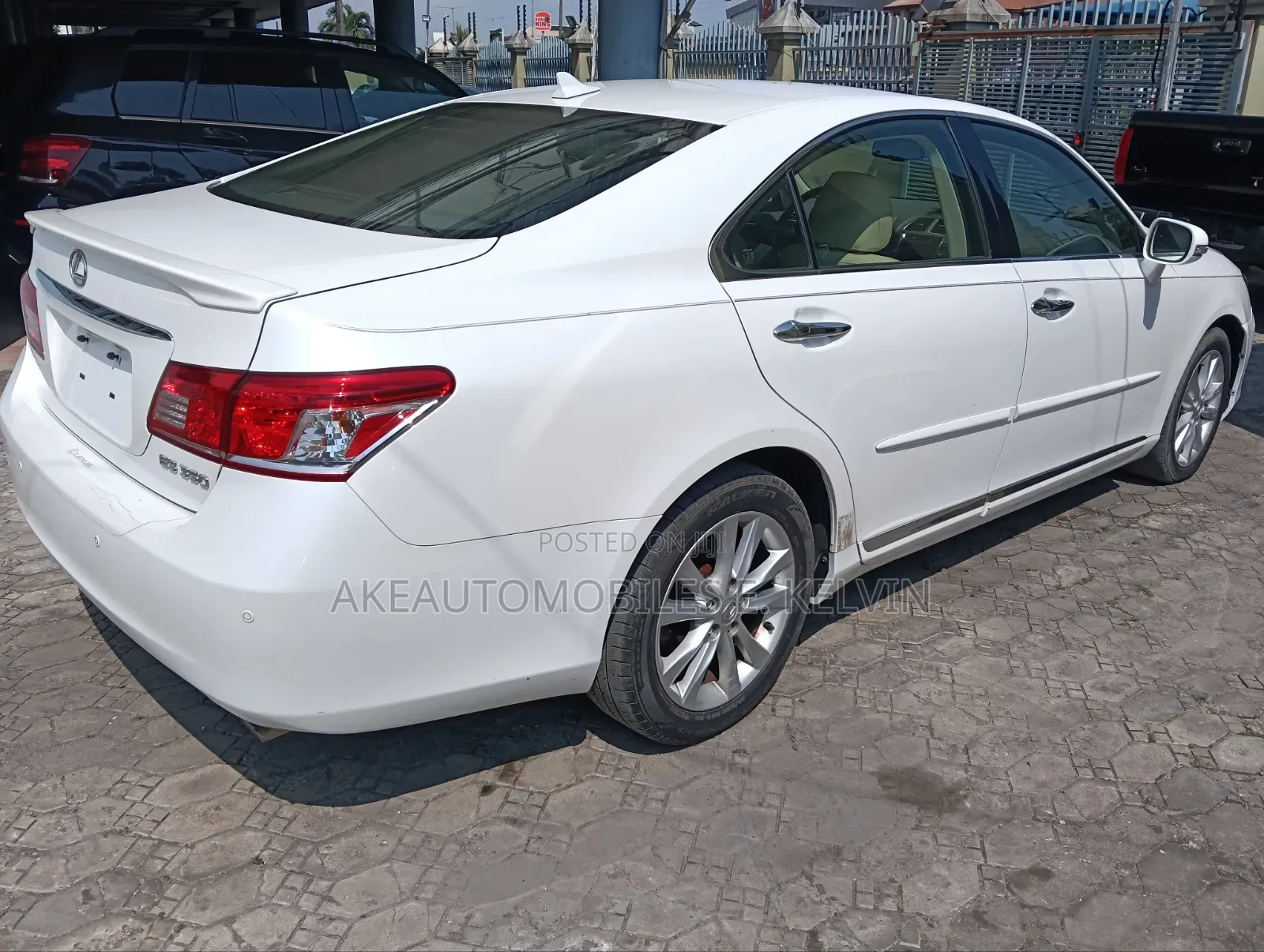 Lexus ES 350 2011 White
