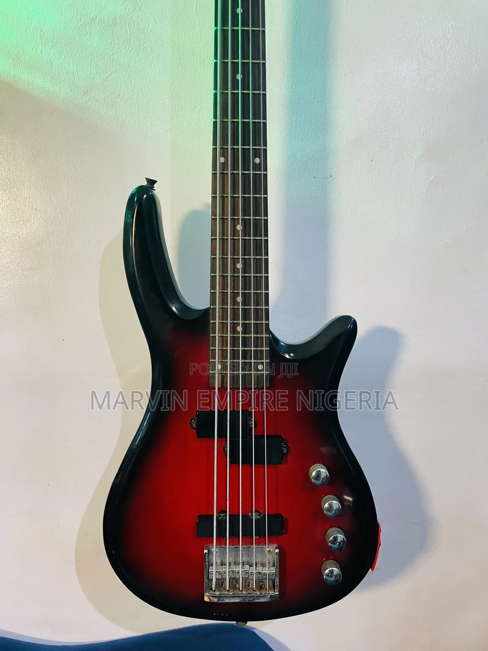 Majestic Bass Guitar Black Red Sunburst