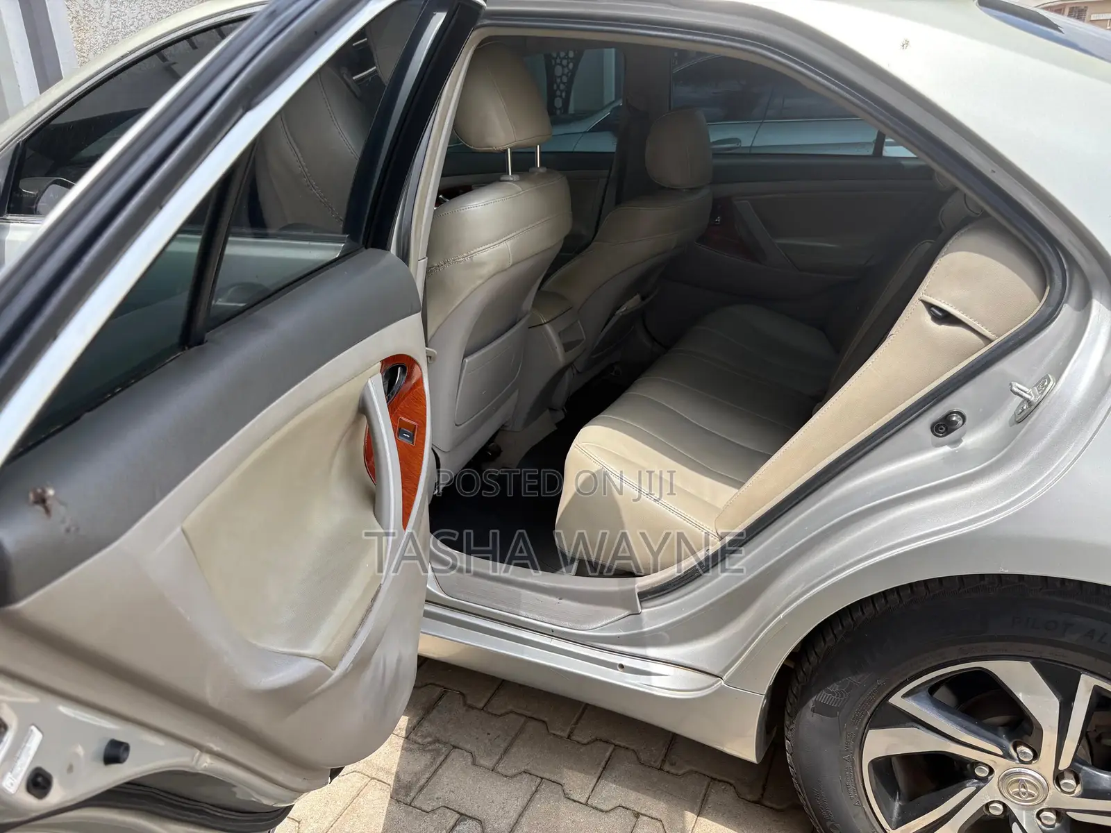 Toyota Camry 2011 Silver