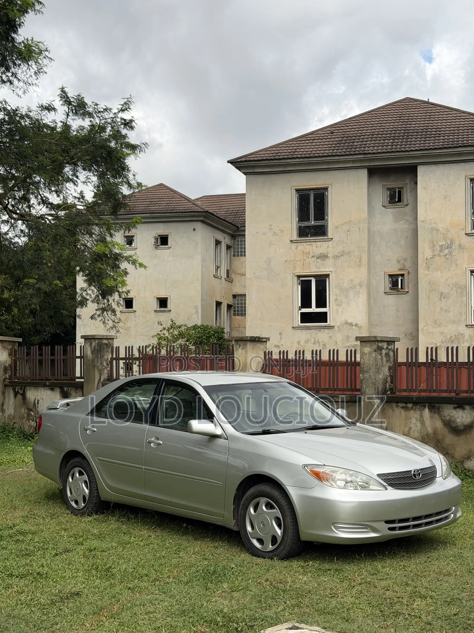 Toyota Camry 2005 Gray