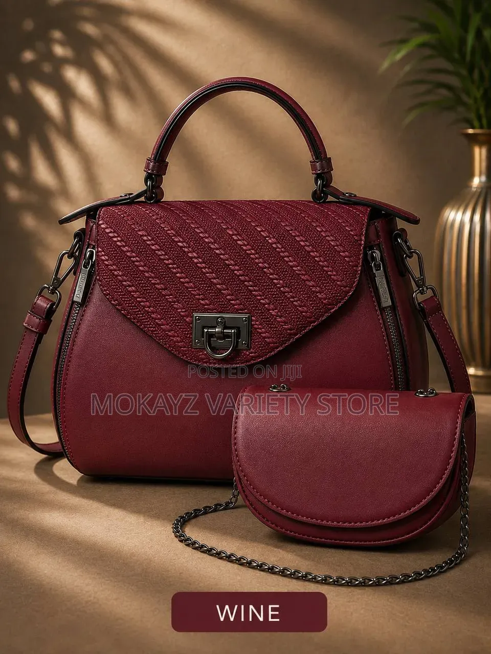 Pedra 2-in-1 Signature Versatile Textured Ladies’ Leather Handbag