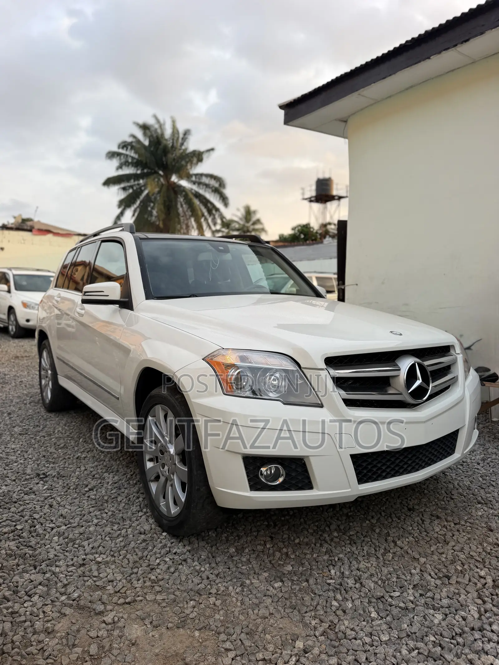 Mercedes-Benz GLK-Class 350 4MATIC 2012 White