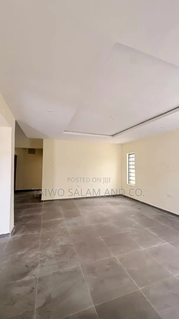 4bdrm Duplex in Kolapo Ishola Gra,, Akobo for sale