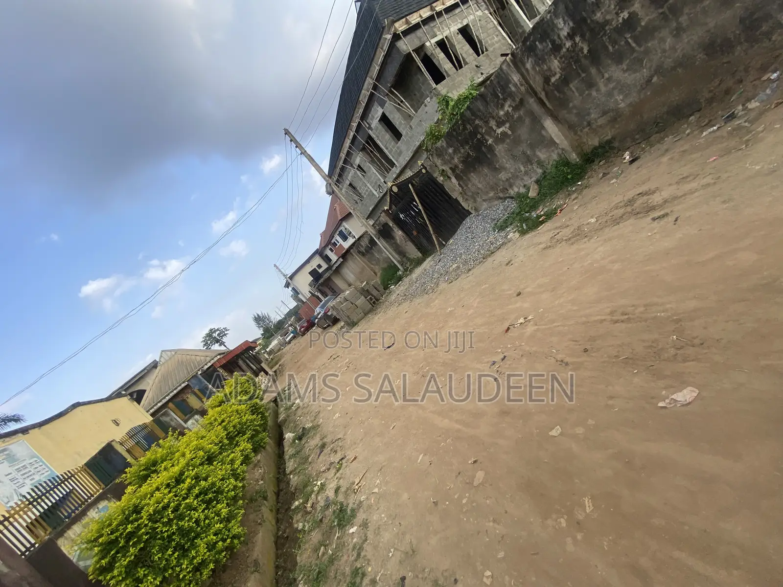 HOTEL Uncompleted 20 Room Selfcon and a Hall