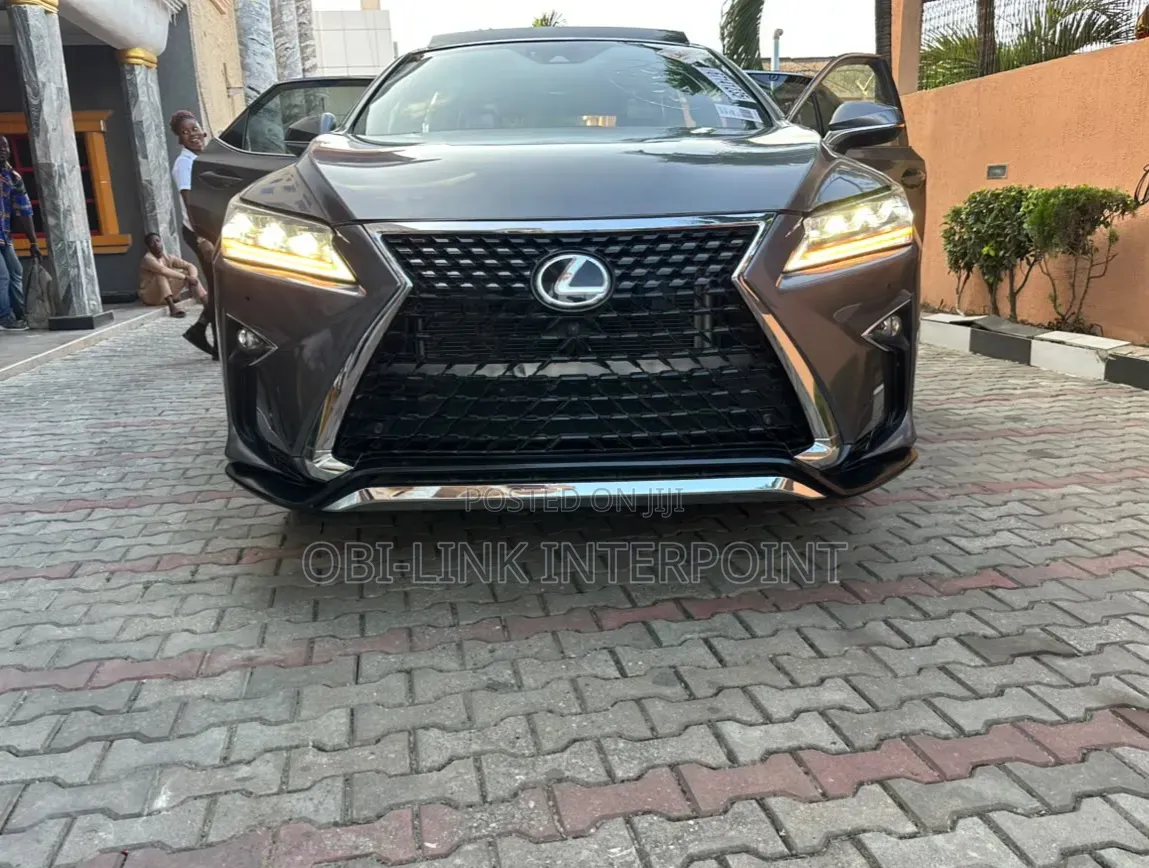 Lexus RX 2019