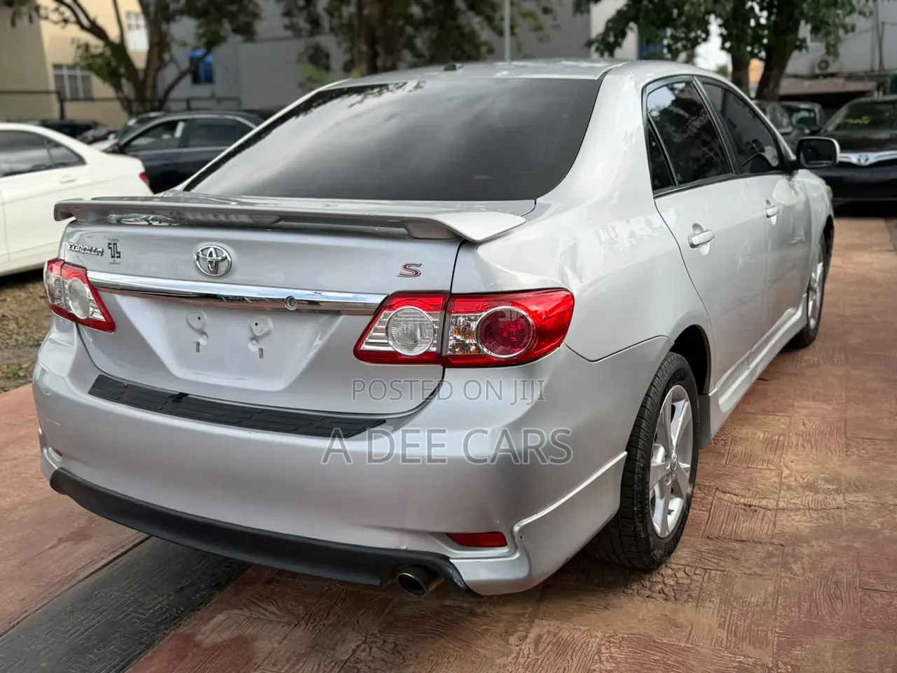 Toyota Corolla 2011 Silver
