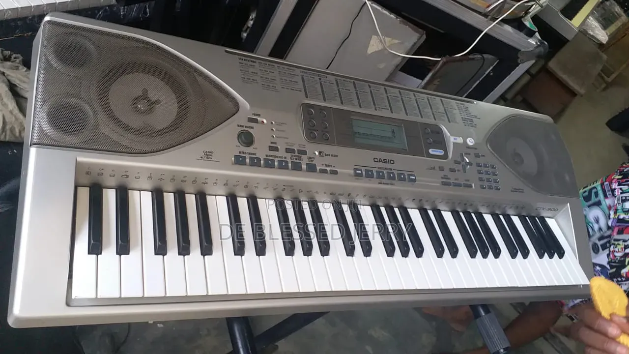 Casio CKT 900 Electric Keyboard