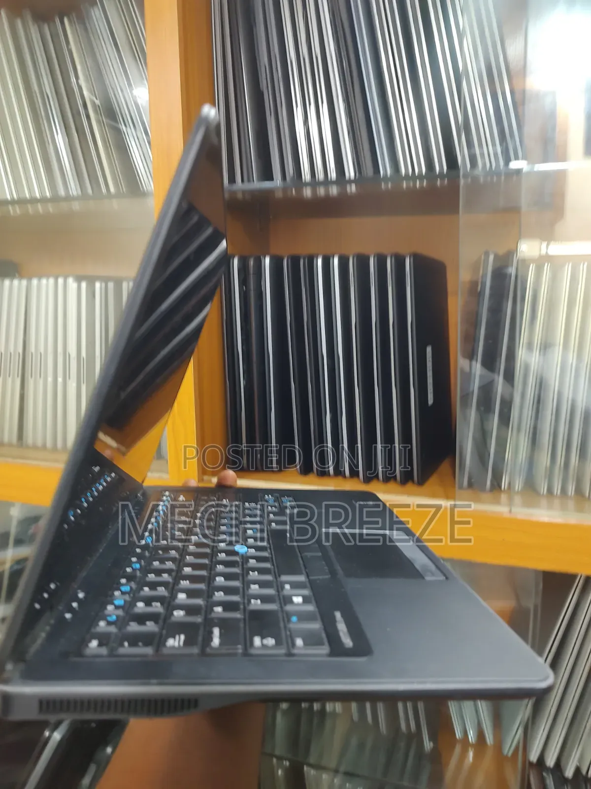 Laptop Dell Latitude E7440 8GB Intel Core i5 HDD 500GB