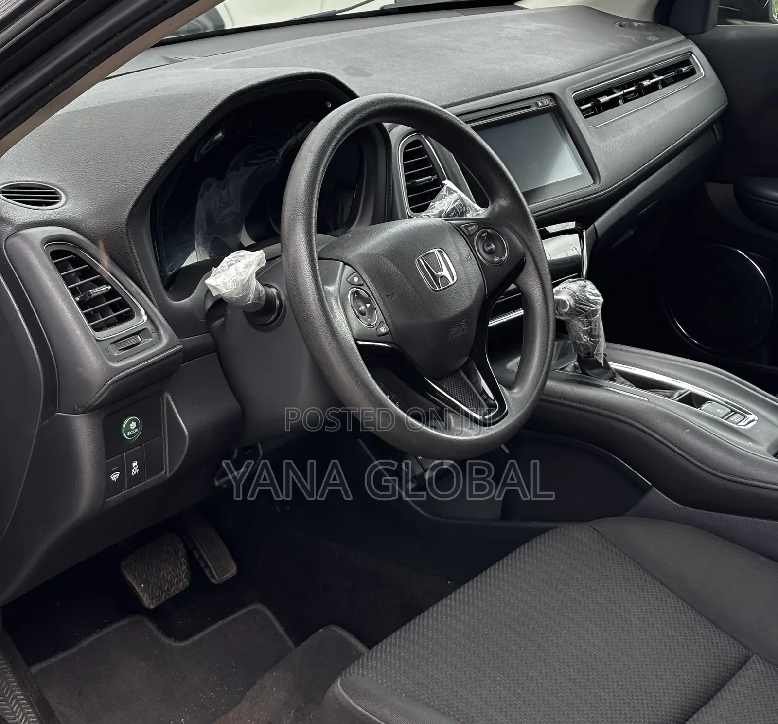 Honda HR-V 4dr SUV (1.5L 4cyl CVT) 2016 Gray