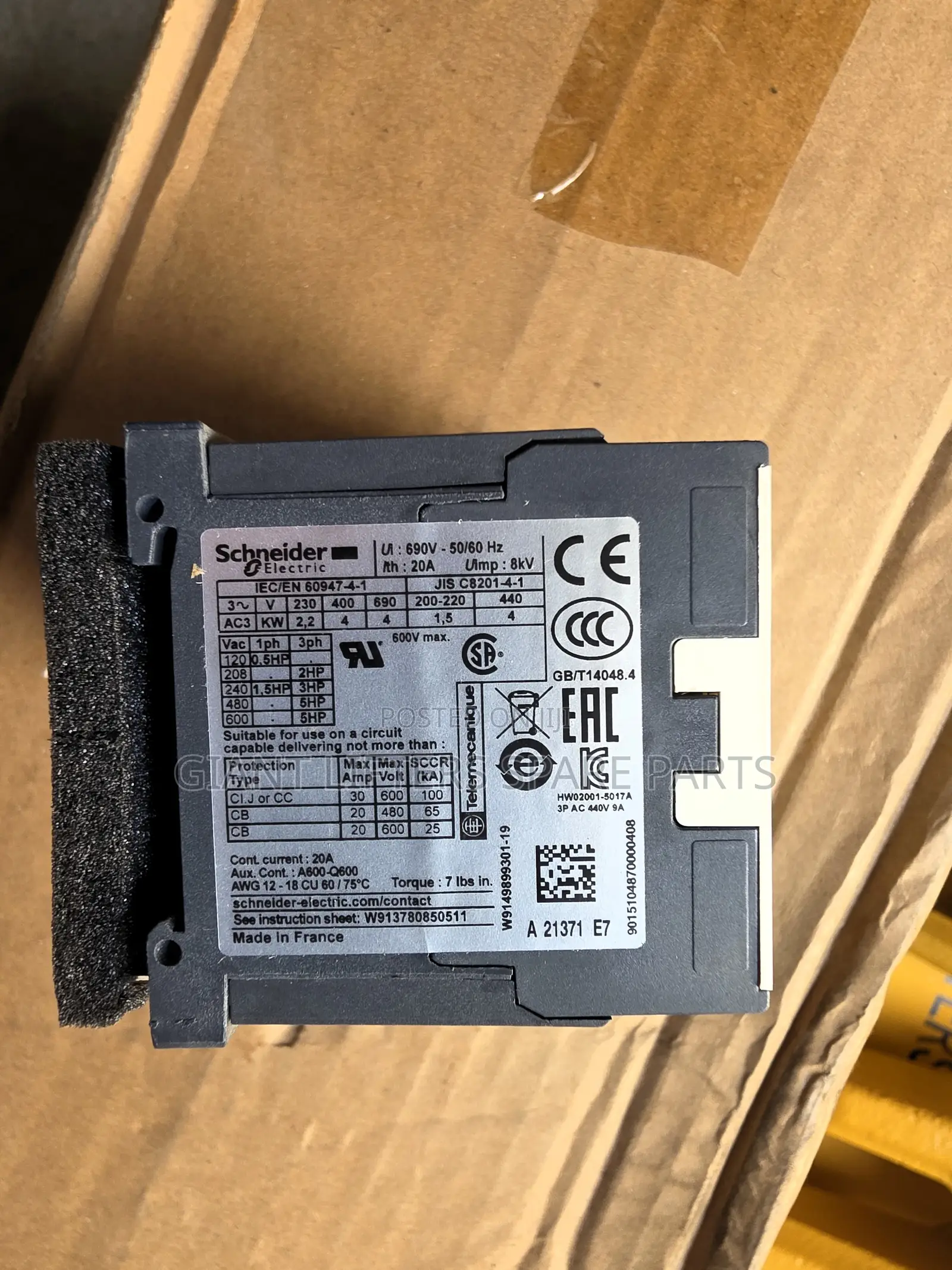 Lc2k09015e7 Reversing Contactor – 48v AC, 9a