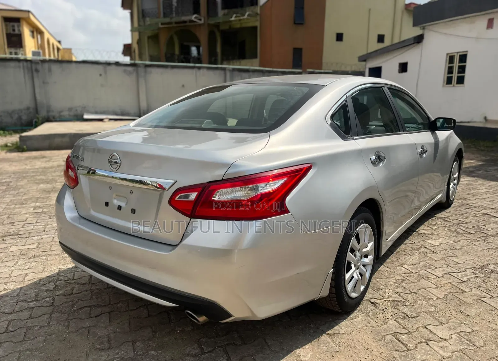 Nissan Altima 2.5 S 2017 White