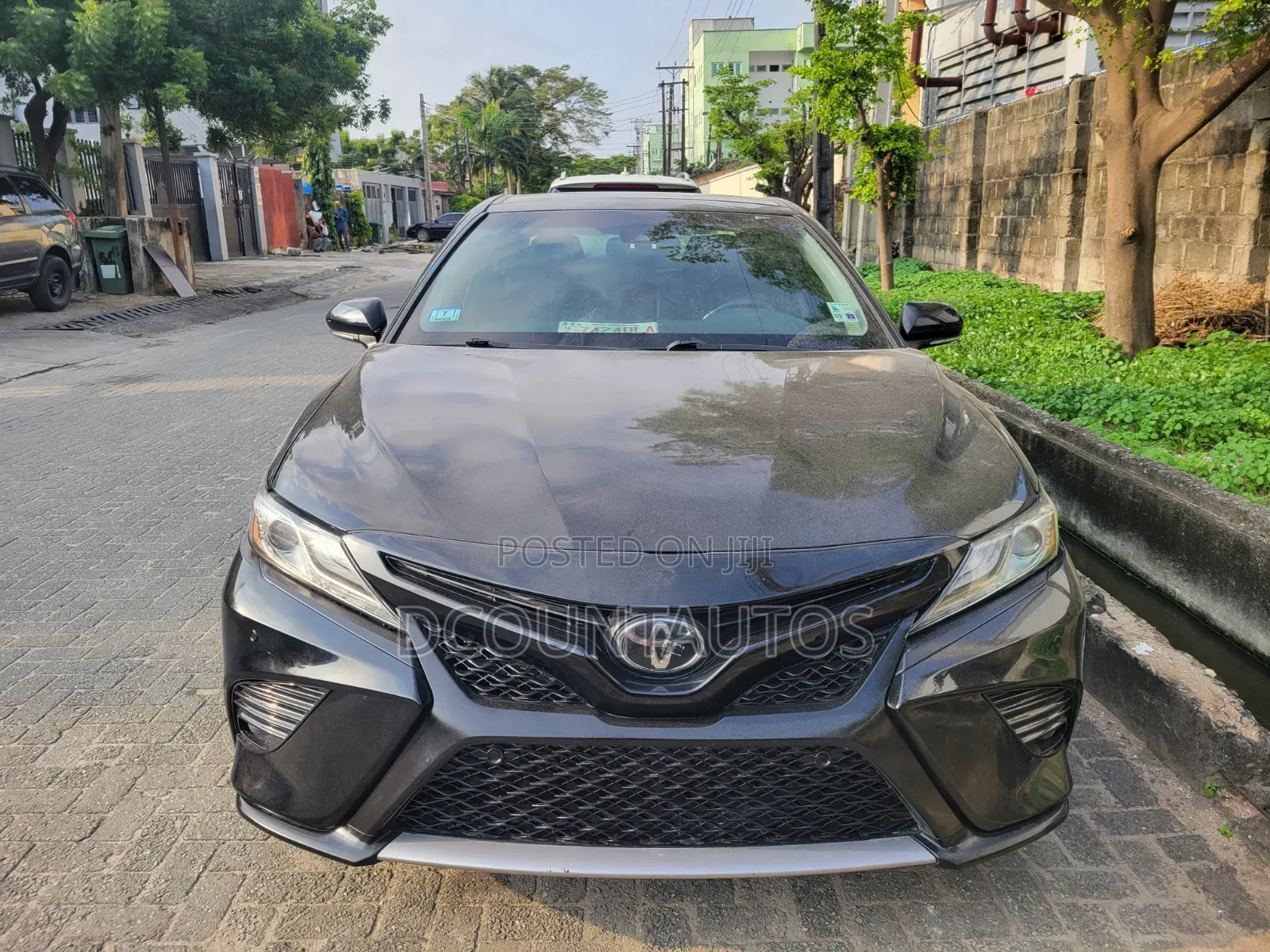 Toyota Camry XSE FWD (2.5L 4cyl 8AM) 2018 Black