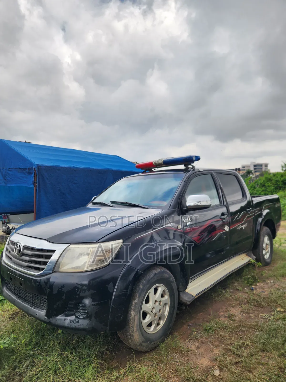 Toyota Hilux 2010 Black