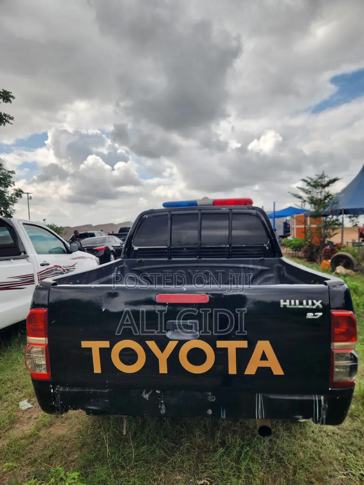 Toyota Hilux 2010 Black