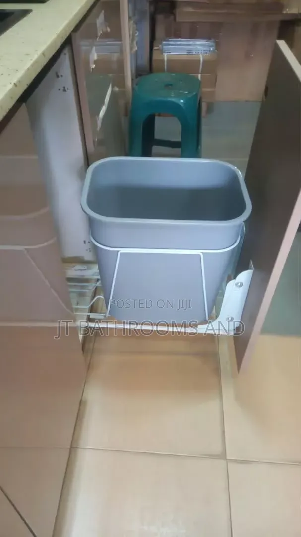 Pull Out Waist Bin, for Kitchen