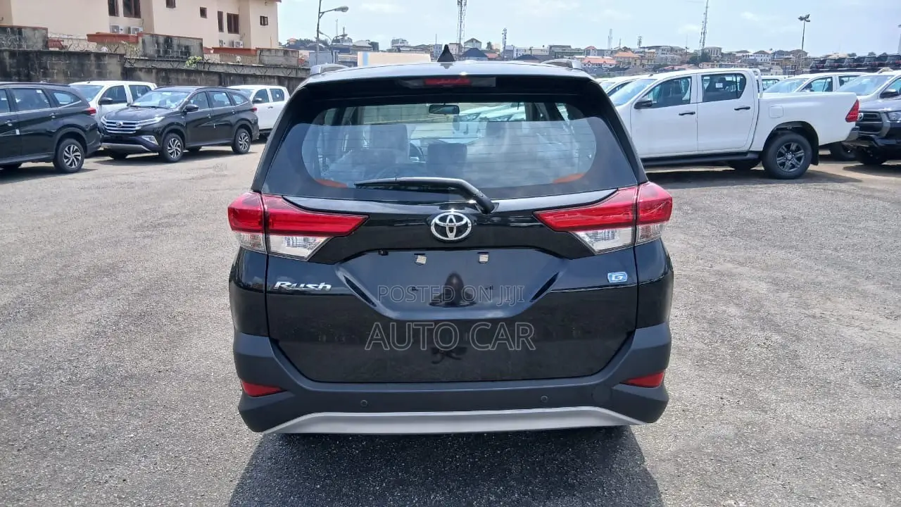 New Toyota Rush 2025 Black