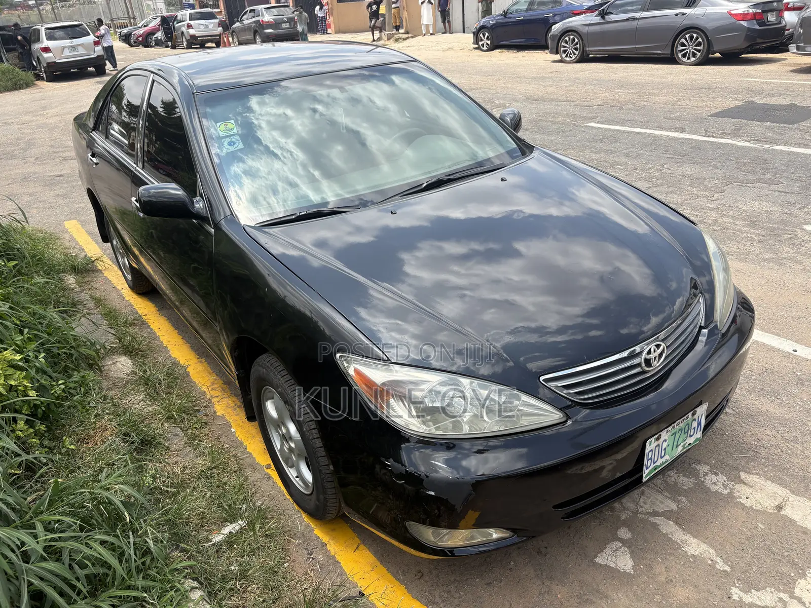 Toyota Camry LE 4dr Sedan (2.4L 4cyl 5M) 2004 Black