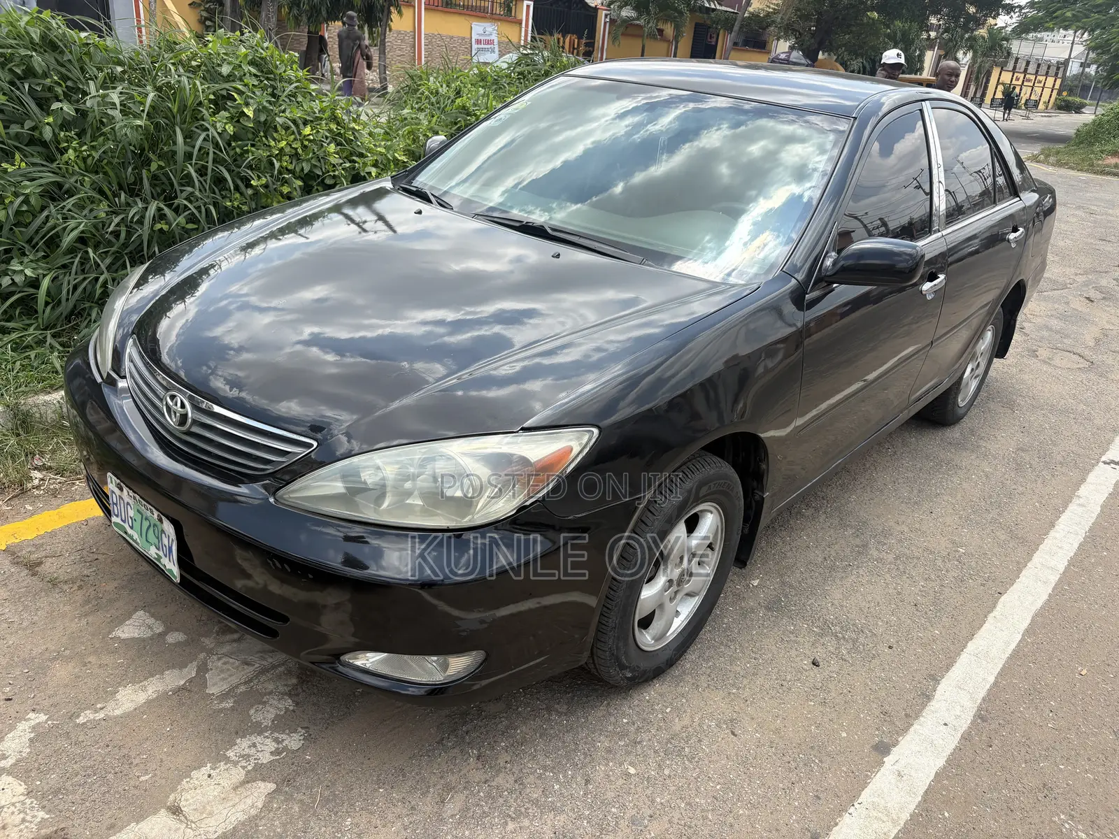 Toyota Camry LE 4dr Sedan (2.4L 4cyl 5M) 2004 Black