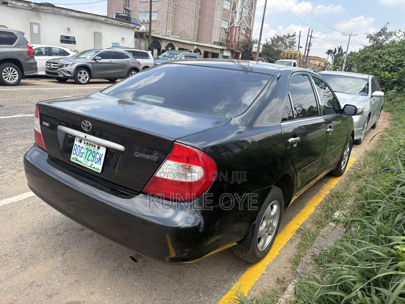 Toyota Camry LE 4dr Sedan (2.4L 4cyl 5M) 2004 Black