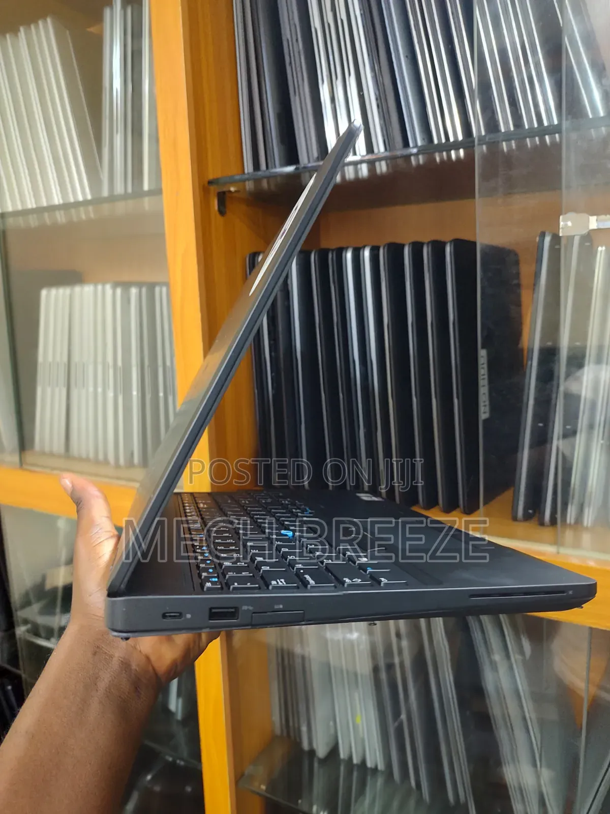 Laptop Dell Latitude 5580 8GB Intel Core i5 SSD 256GB