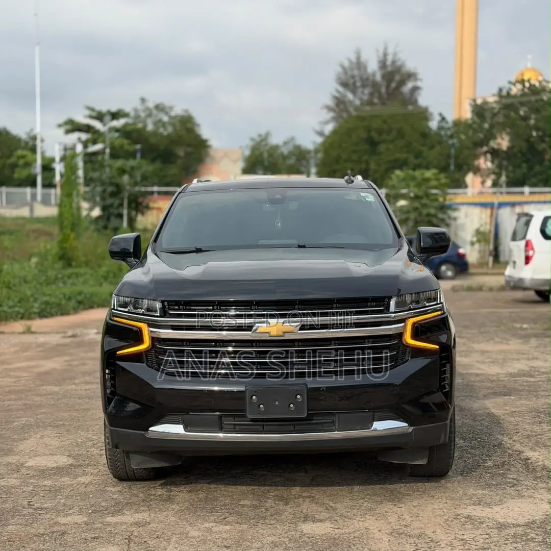 Chevrolet Suburban 2021 Black
