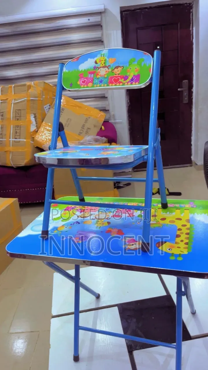 Kids Reading Chair and Table