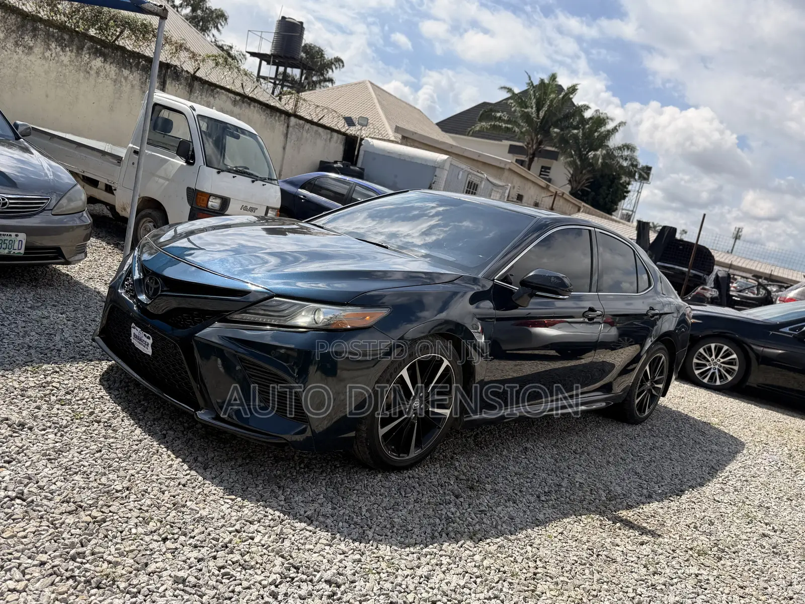 Toyota Camry XSE V6 (3.5L V6 8A) 2019