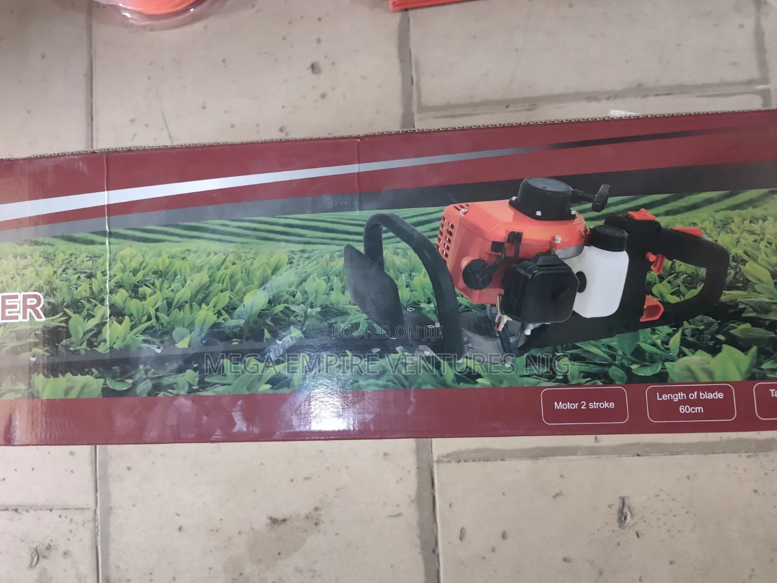 Hedge Trimmer Machine