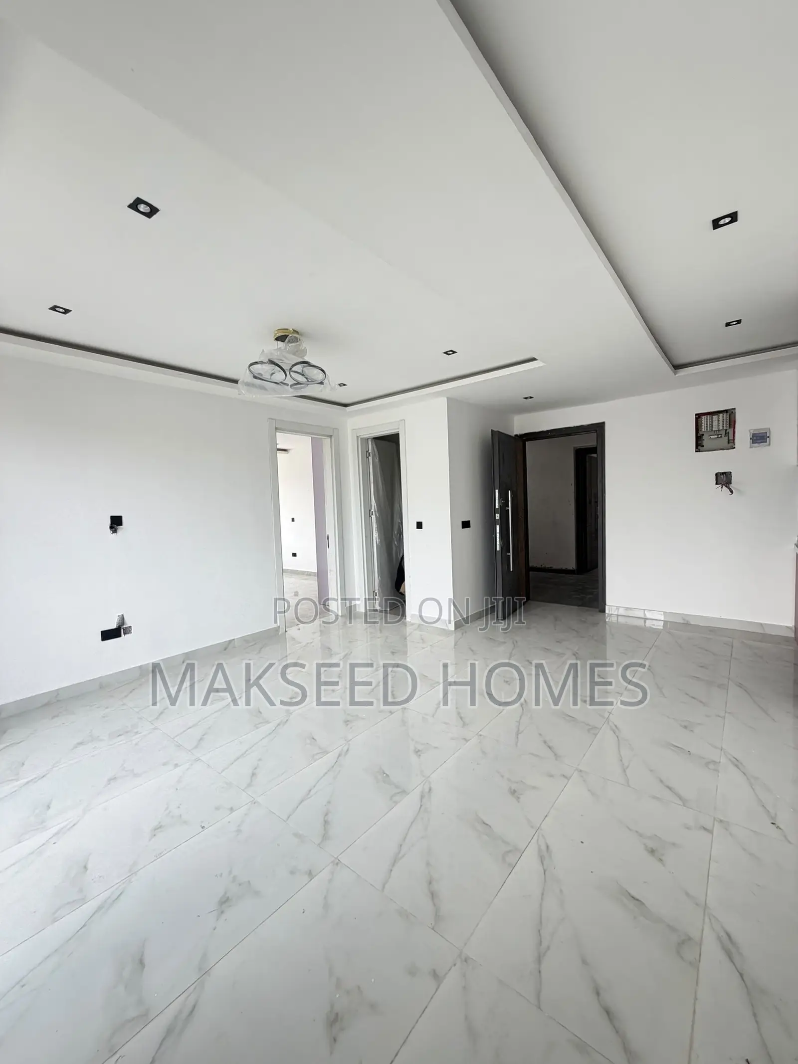 2bdrm Apartment in Lekki Phase 1 for sale