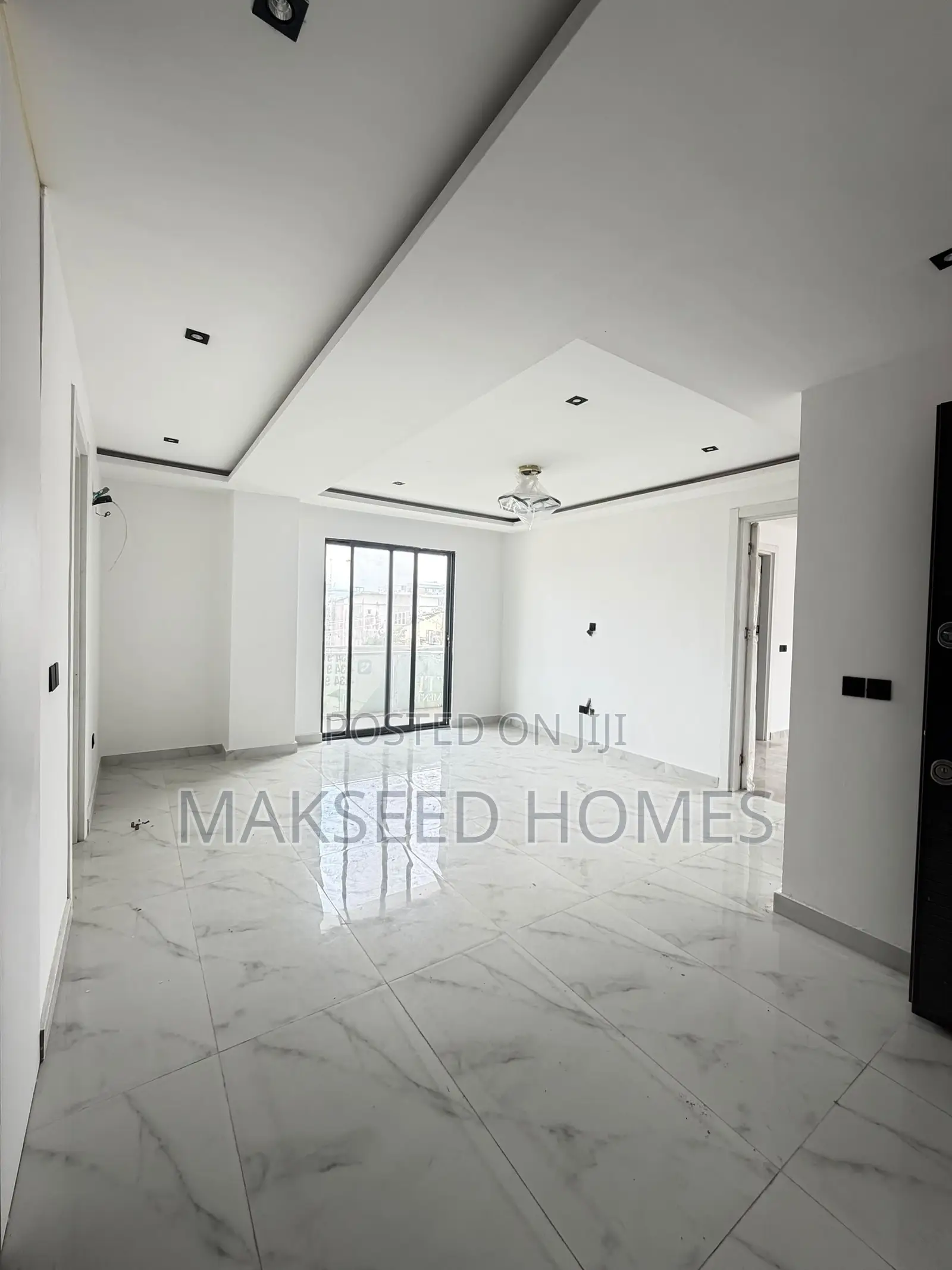 2bdrm Apartment in Lekki Phase 1 for sale