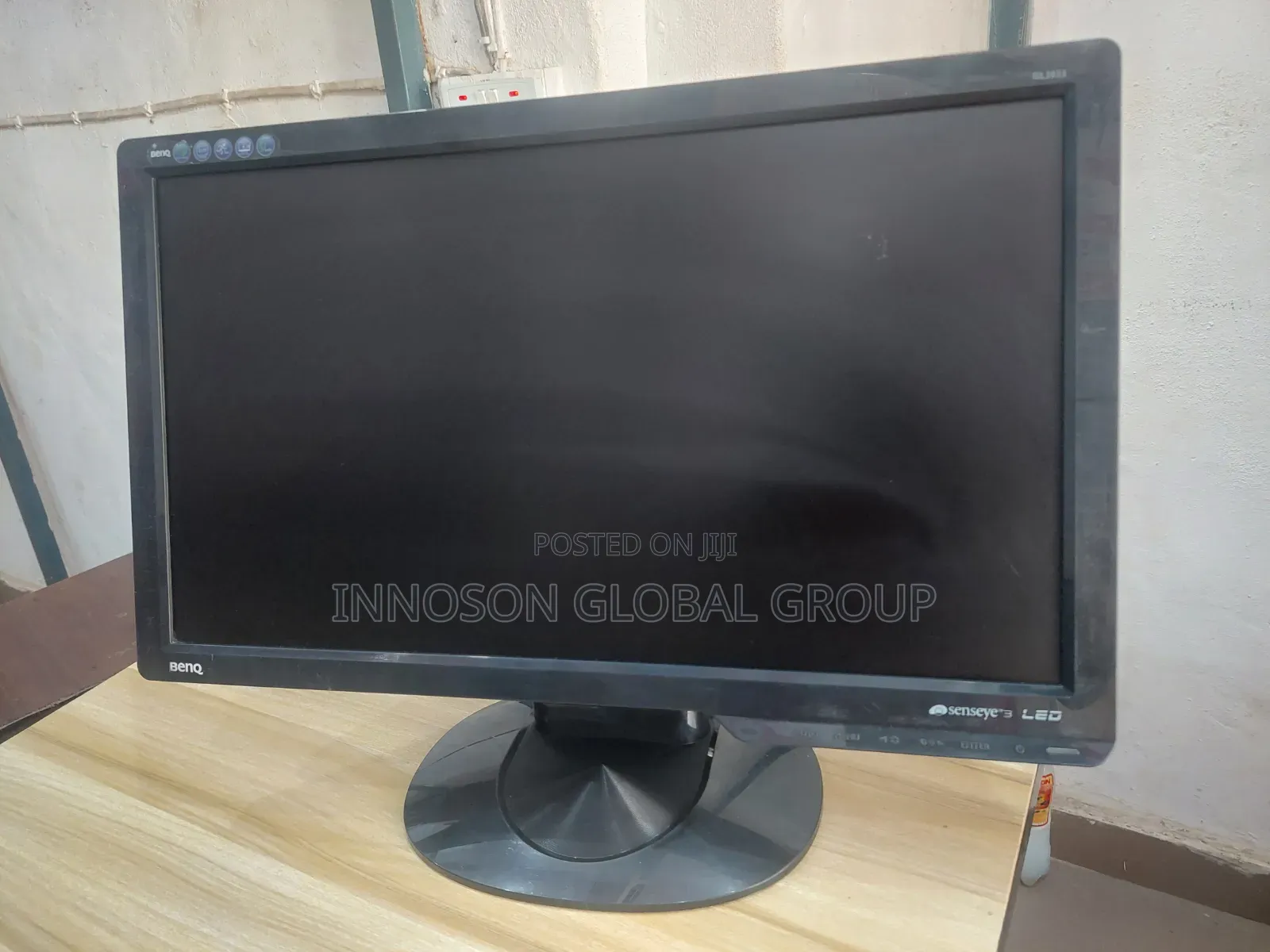 19" Inches BenQ Monitor