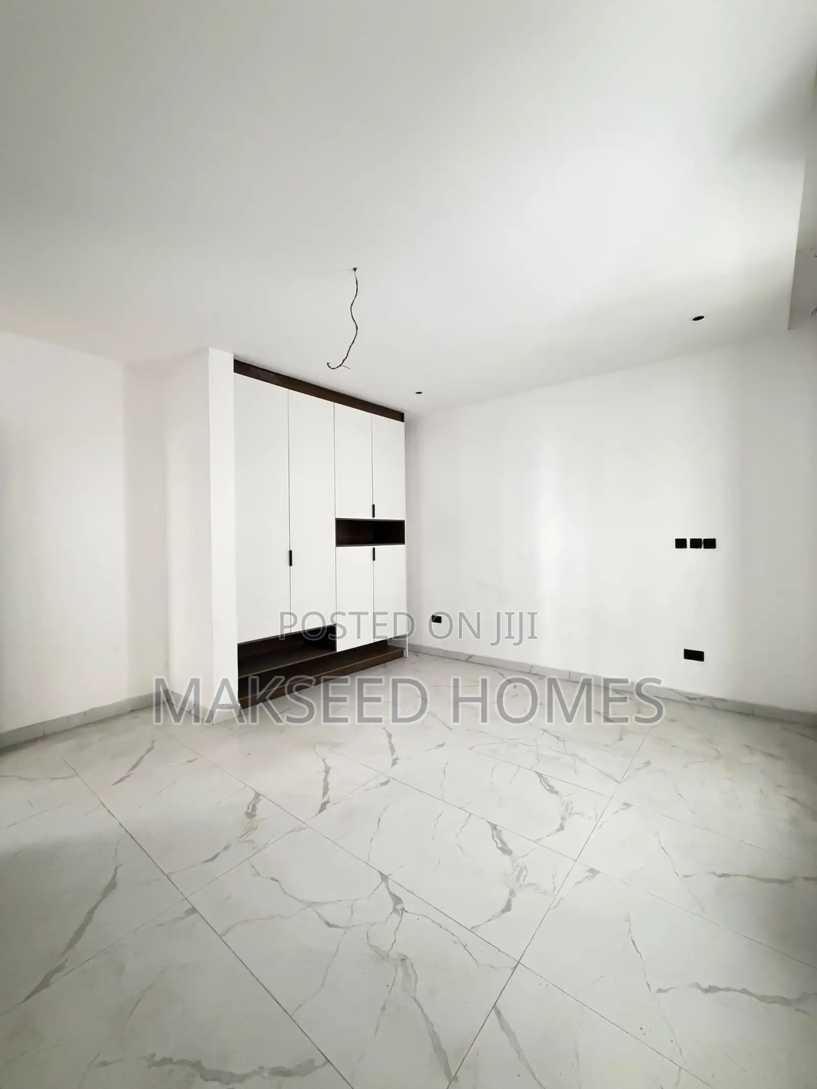 2bdrm Apartment in Lekki Phase 1 for sale