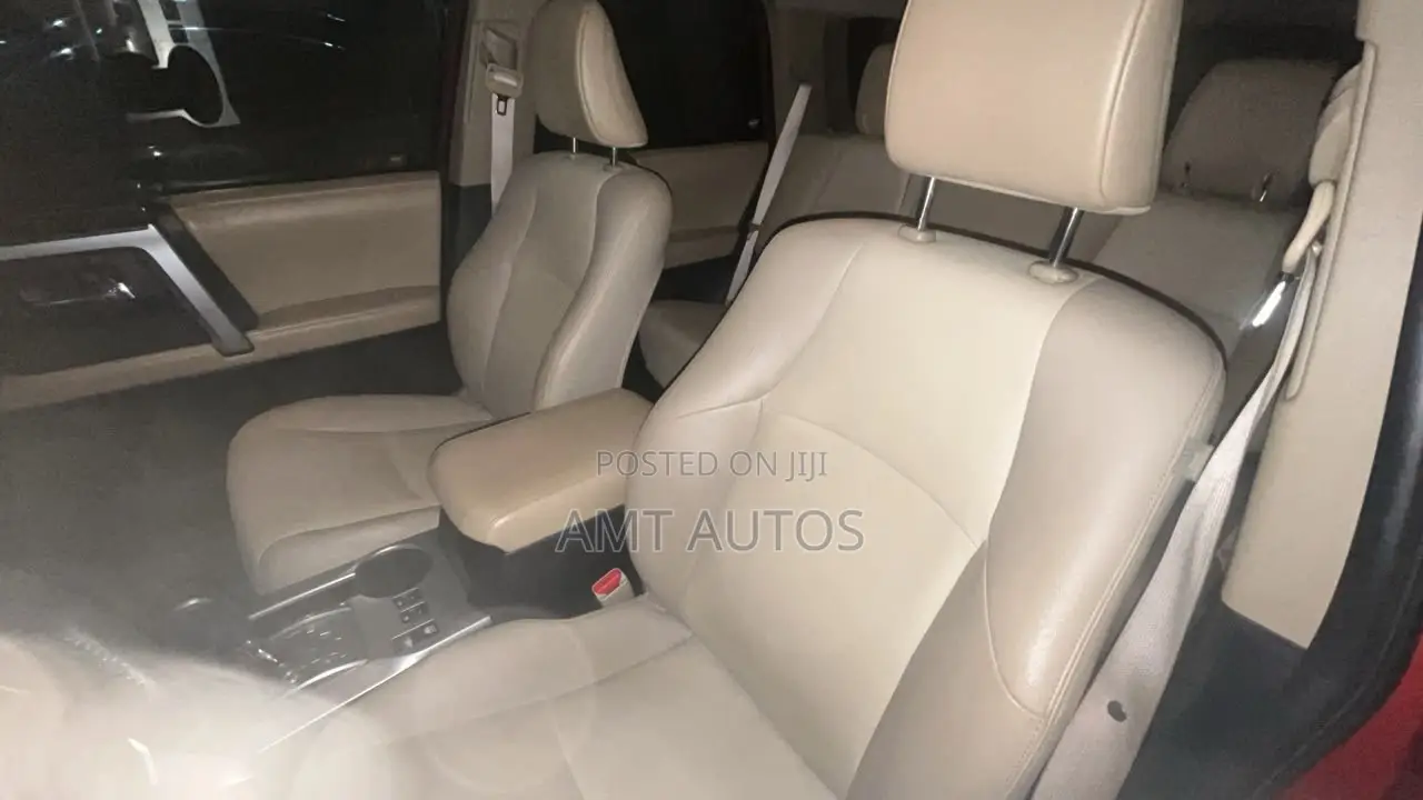 Toyota 4-Runner SR5 Premium 4dr 4x4 (4.0L 6cyl 5A) 2016 Red