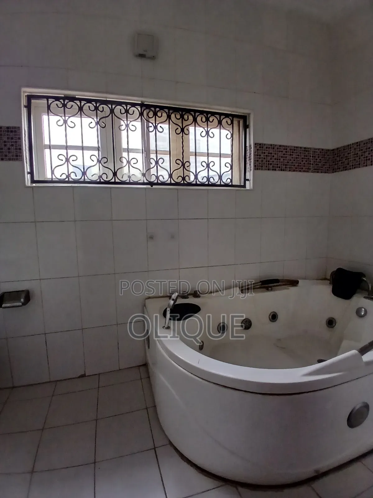 4bdrm Townhouse / Terrace in Katampe Extension for rent