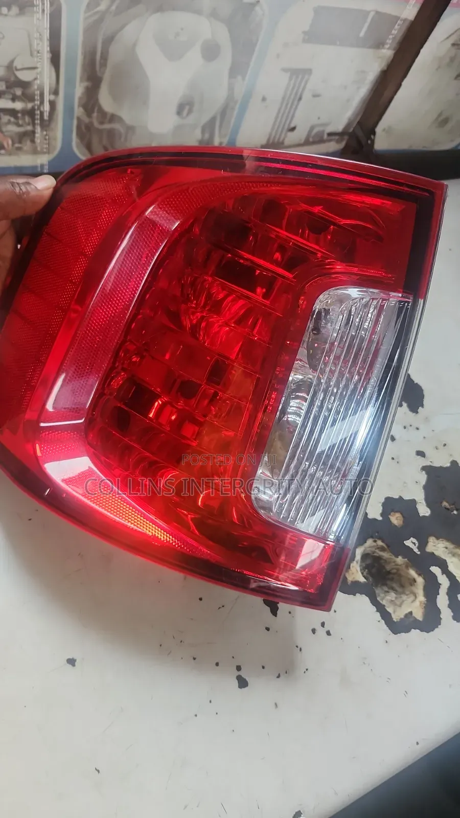 Back Lights and Plastic Plate Number Ford Edge 2011 to 2014