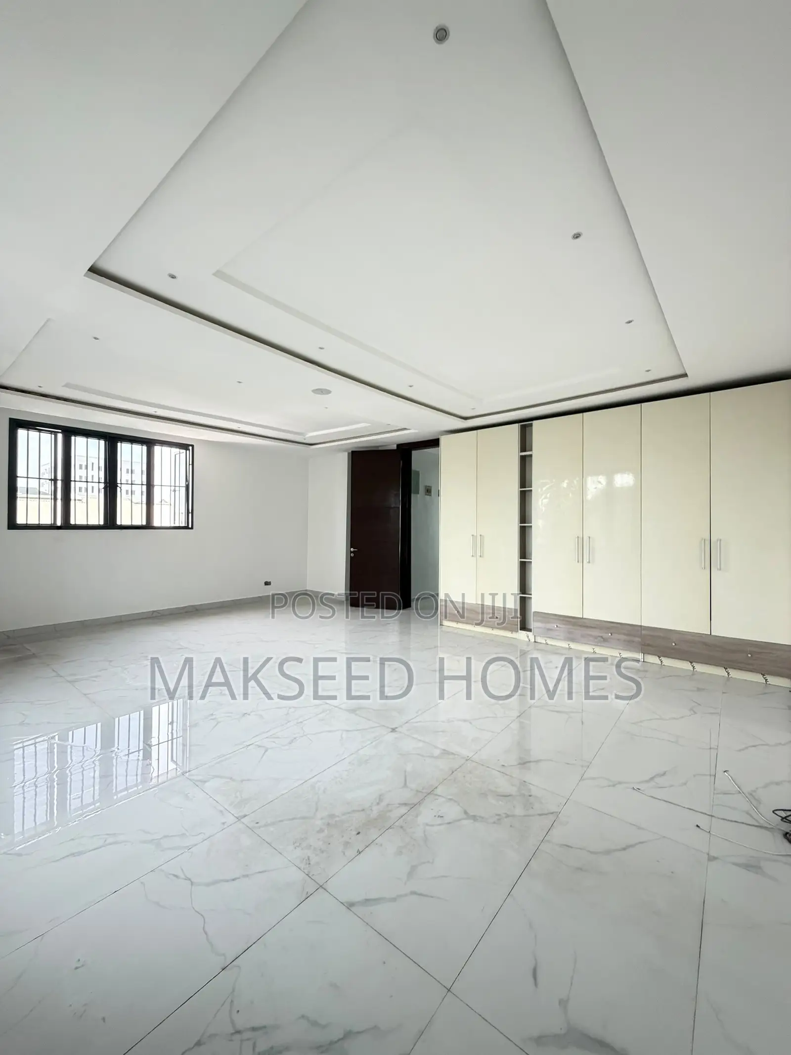5bdrm Townhouse/Terrace in Victoria Island for sale