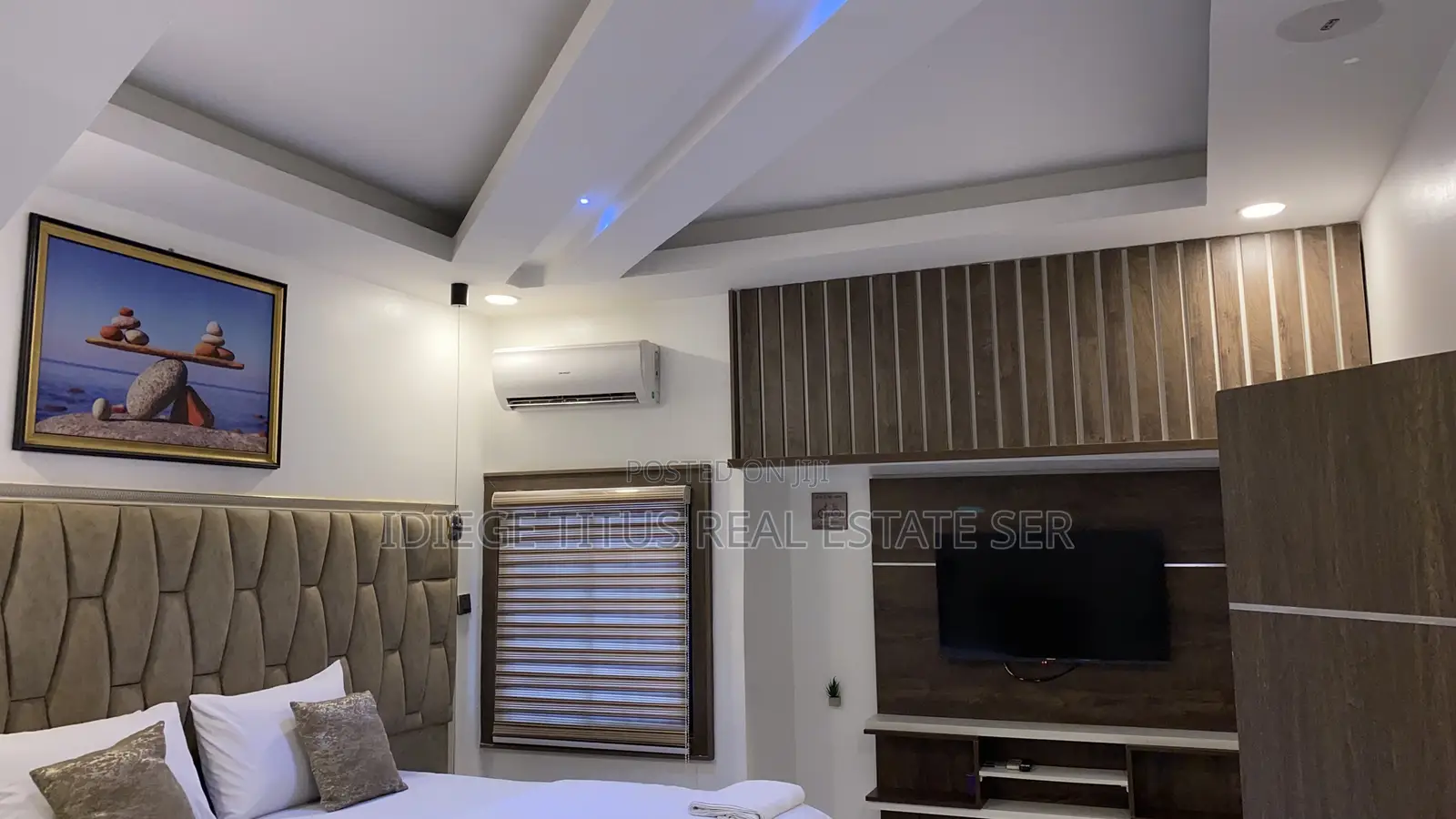 Furnished 4bdrm Duplex in Zone 3 for rent