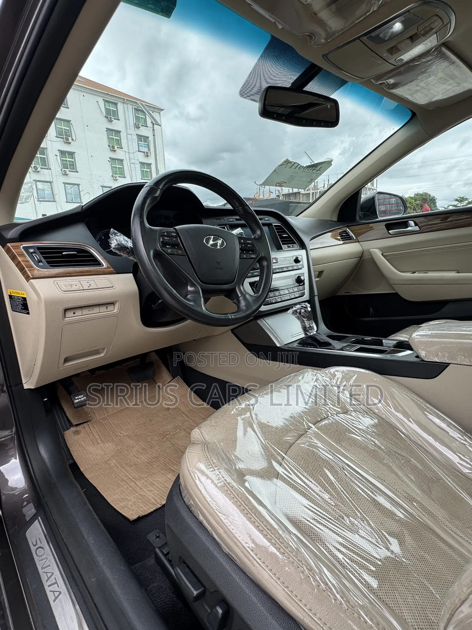 Hyundai Sonata Limited 2.0T Seban (2.0L 4cyl 6A) 2016 Brown