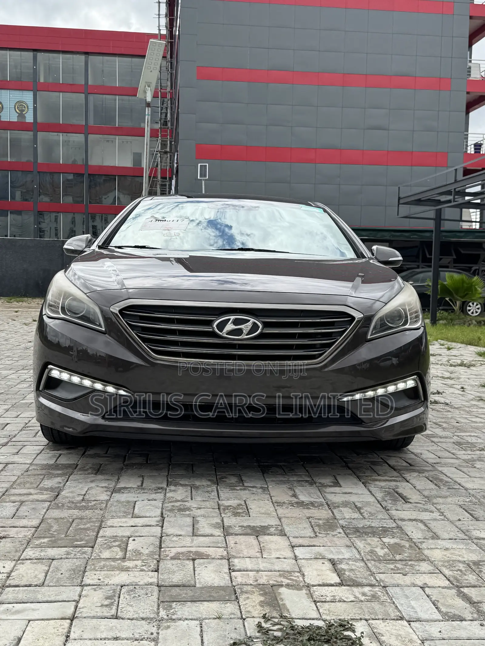 Hyundai Sonata Limited 2.0T Seban (2.0L 4cyl 6A) 2016 Brown