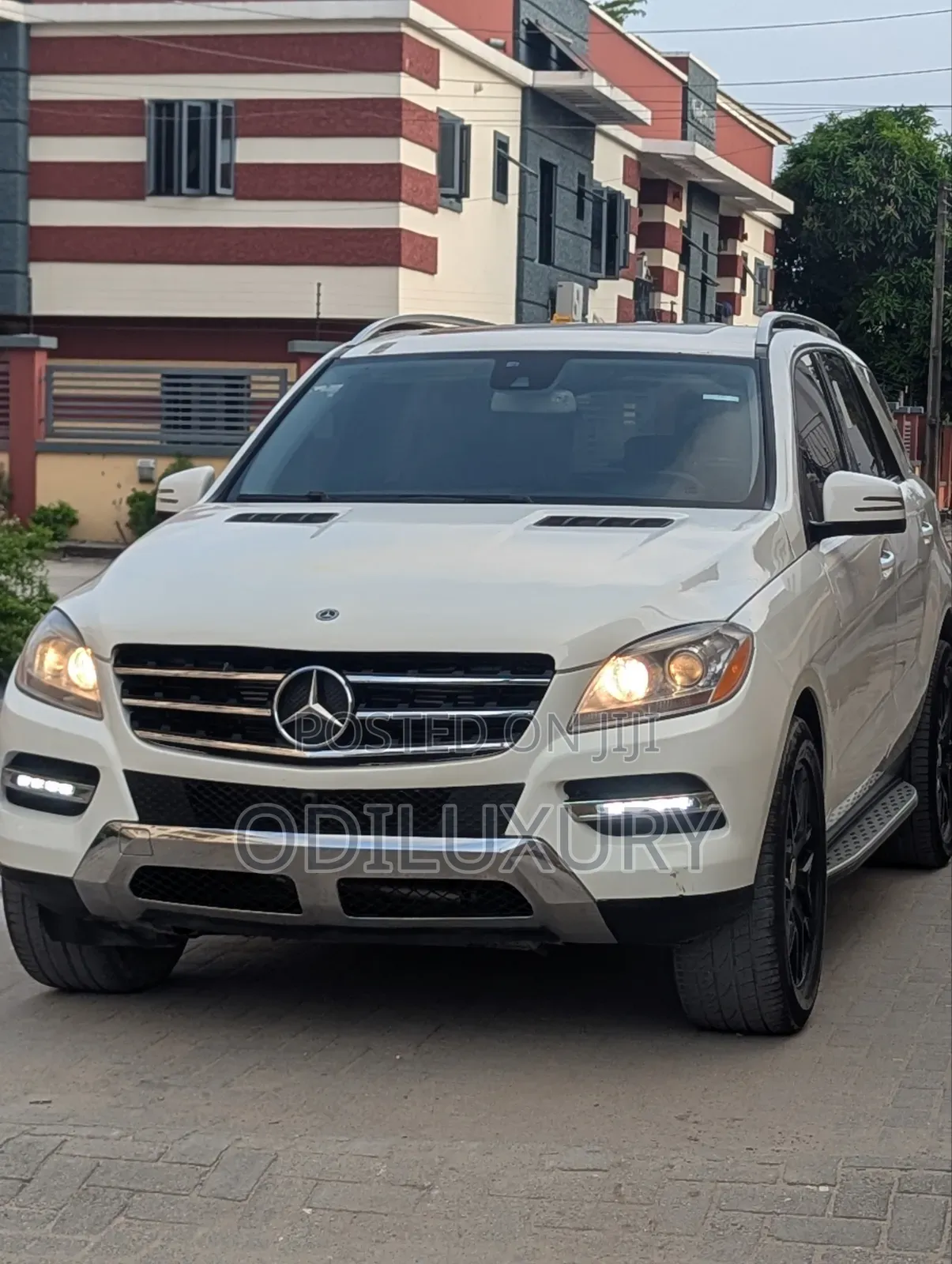Mercedes-Benz M Class ML350 4MATIC 4dr SUV AWD (3.5L 6cyl 7A) 2015