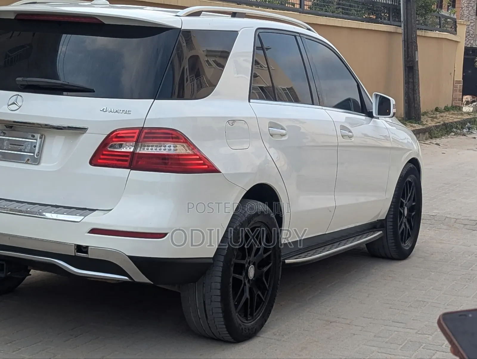 Mercedes-Benz M Class ML350 4MATIC 4dr SUV AWD (3.5L 6cyl 7A) 2015