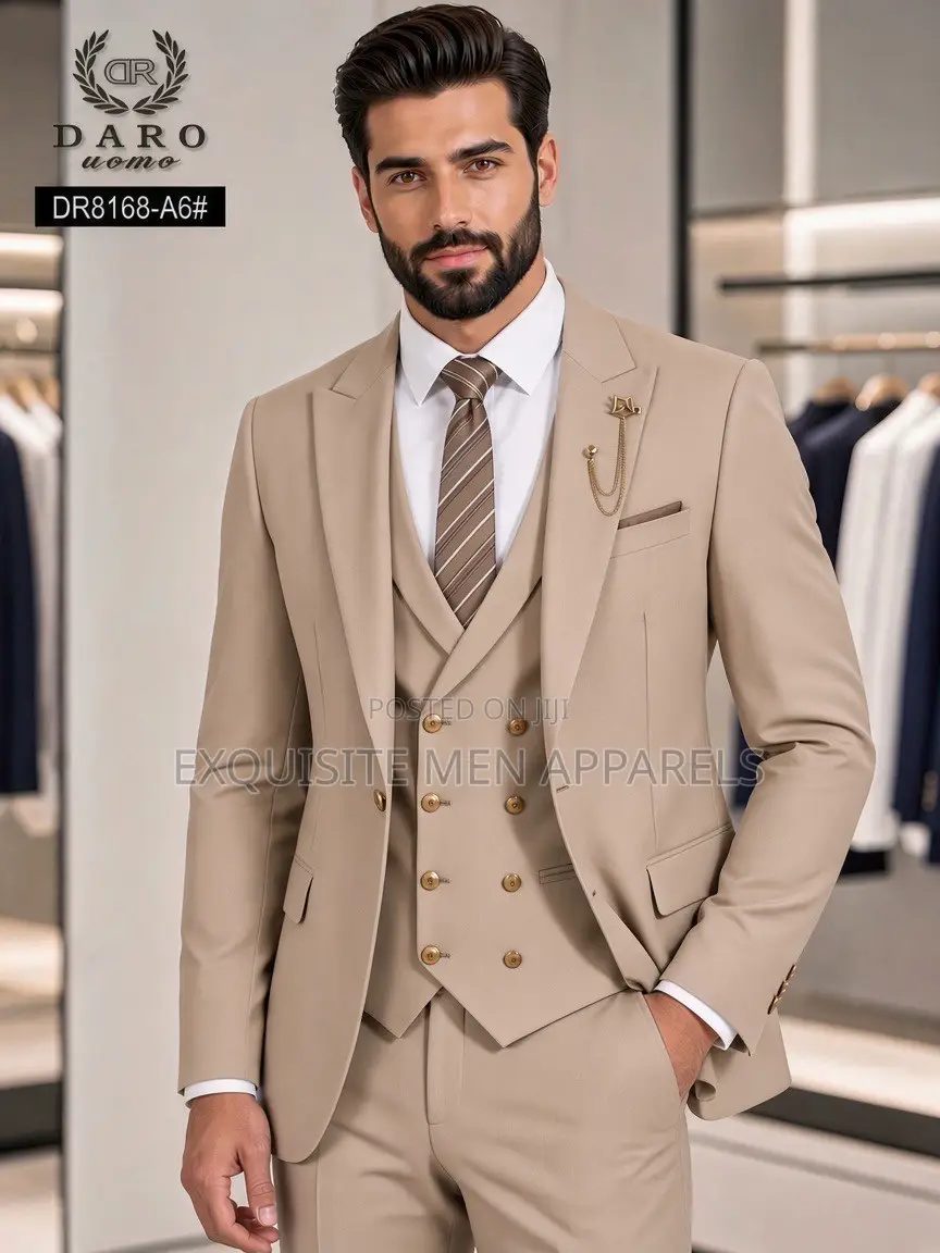 Quality Daro Golden Button Men’s Suit