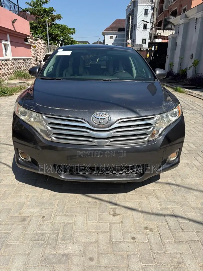 Toyota Venza 2010 Gray